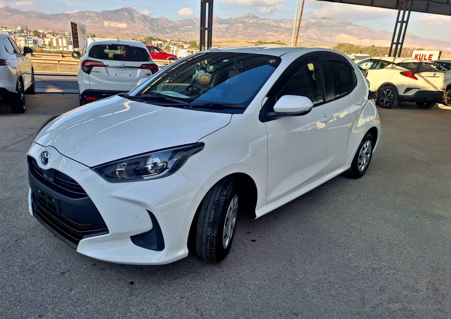 2022 Toyota Yaris Hibrit Otomatik Lefkoşa İlan görseli - GalerimPlus